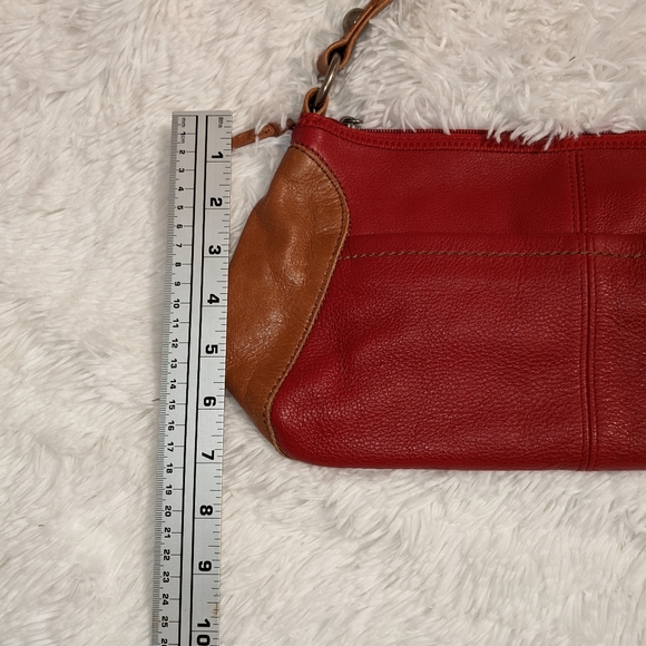 The Sak Y2K Red and Tan Leather Shoulder Bag - Picture 6 of 9